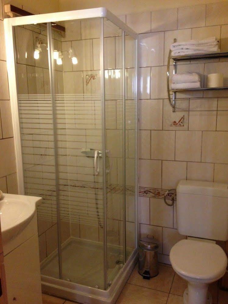 קאוטרט Hotel Quin Te Va מראה חיצוני תמונה